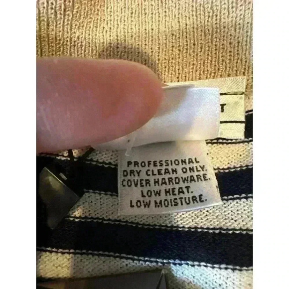 NWT ST JOHN SPORT SANTANA KNIT STRIPED SHORT SLEEVE COLLARED TAN/NAVY TOP SIZE P - Picture 5 of 6